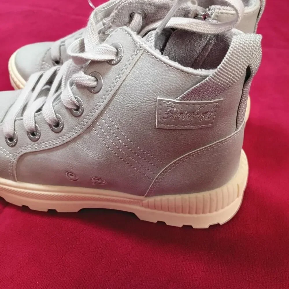 Blowfish sneakers convenient box
